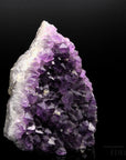 Hochwertiger Amethyst Kristall, fördert meditative Ruhe, klare violette Oberfläche.