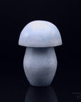 Natürlicher Blauer Calcit, Heilstein für energetische Kommunikation, blaue natürliche Form.
