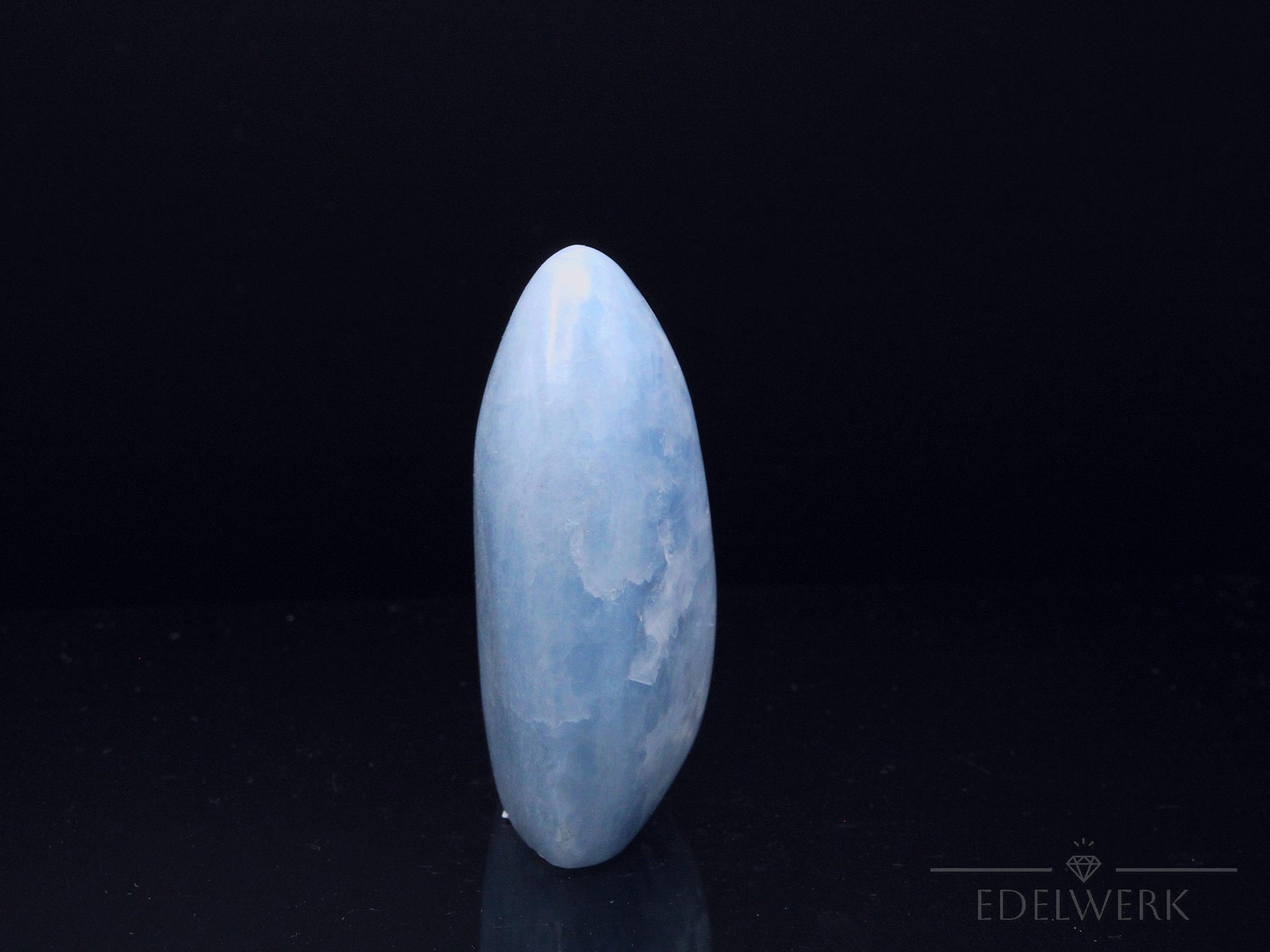 Natürlicher Blauer Calcit, Heilstein für klare Meditation, blaue natürliche Form.