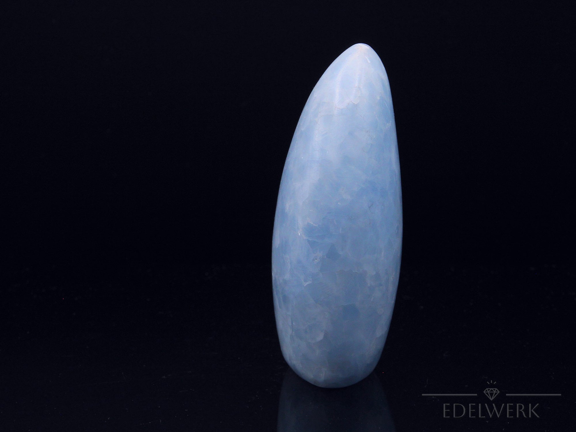 Natürlicher Blauer Calcit, Heilstein für klare Entspannung, blaue natürliche Form.