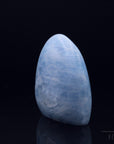 Natürlicher Blauer Calcit, fördert meditative Ruhe, blaue Struktur.