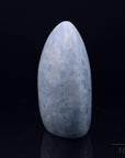 Klarer Blauer Calcit, fördert intuitive Harmonie, blaue glänzende Kristalle.