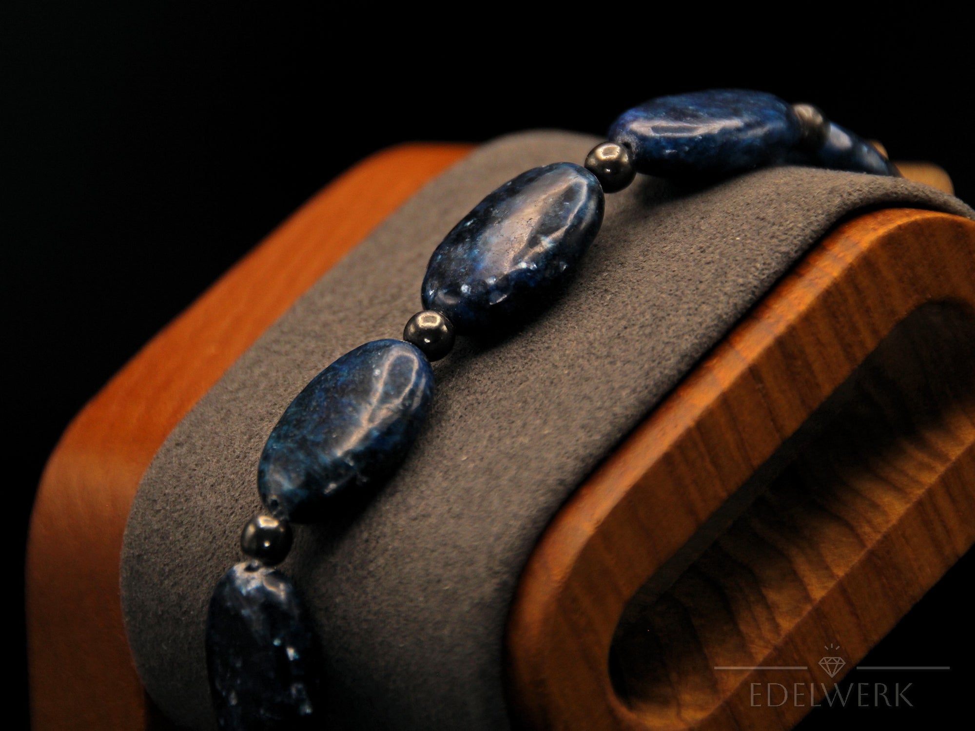Blauer Topas Armband – Amorph – Mix & Match mit anderen Armbändern