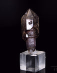 Klarer Brandbergamethyst, fördert spirituelle Balance, violette glänzende Form.