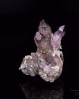 Brandbergamethyst Heilstein, Heilstein für spirituelle Harmonie, violette Oberfläche.