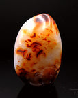 Strahlender Carneol, Heilstein für meditative Schutz, orange natürliche Form.