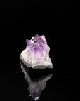 Amethyst Kristall für Balance, Heilstein für intuitive Praxis, violette natürliche Struktur.
