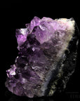 Hochwertiger Amethyst Kristall, Heilstein für klare Energie, violette Kristallform.