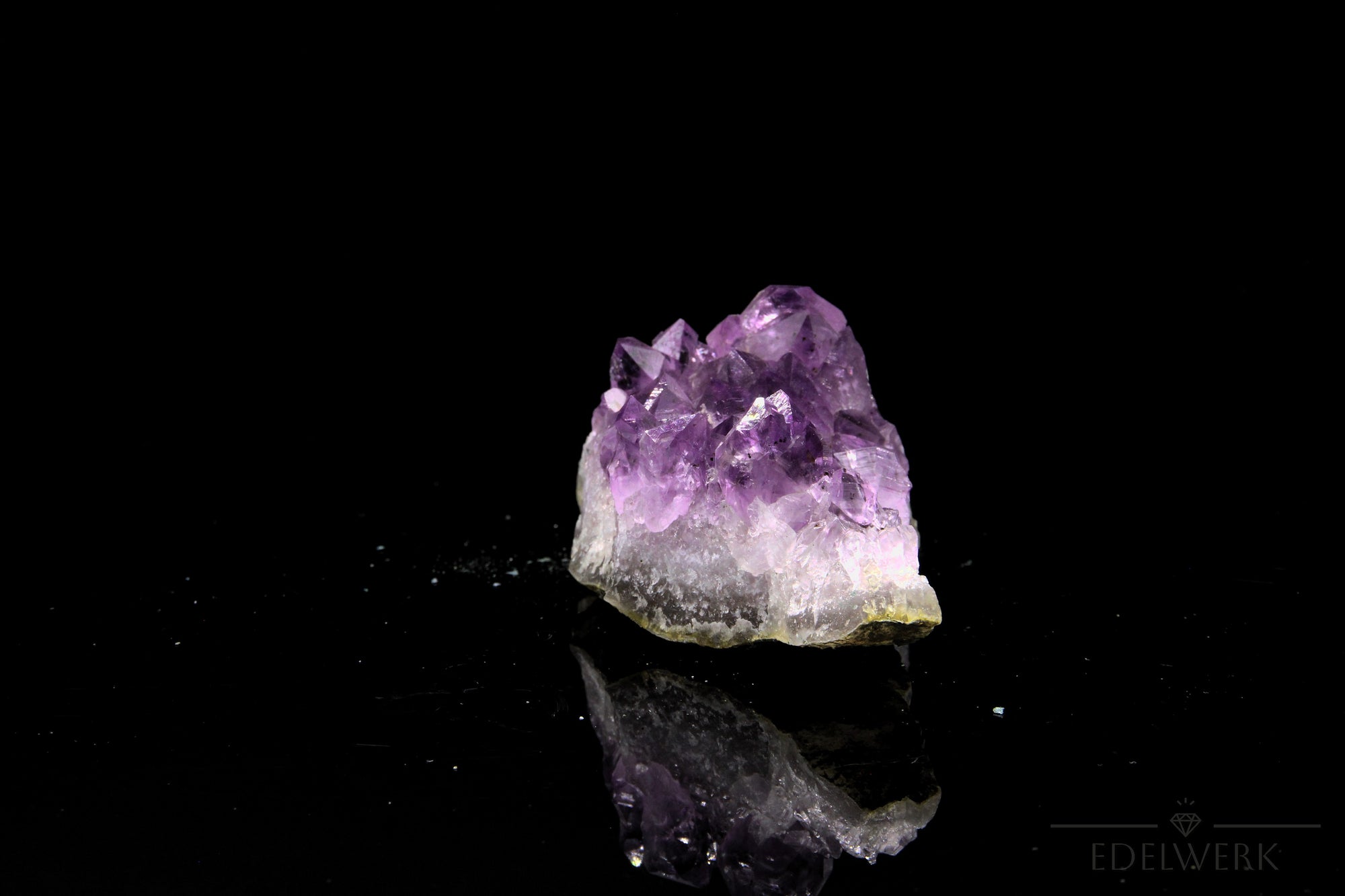 Amethyst Kristall Violett