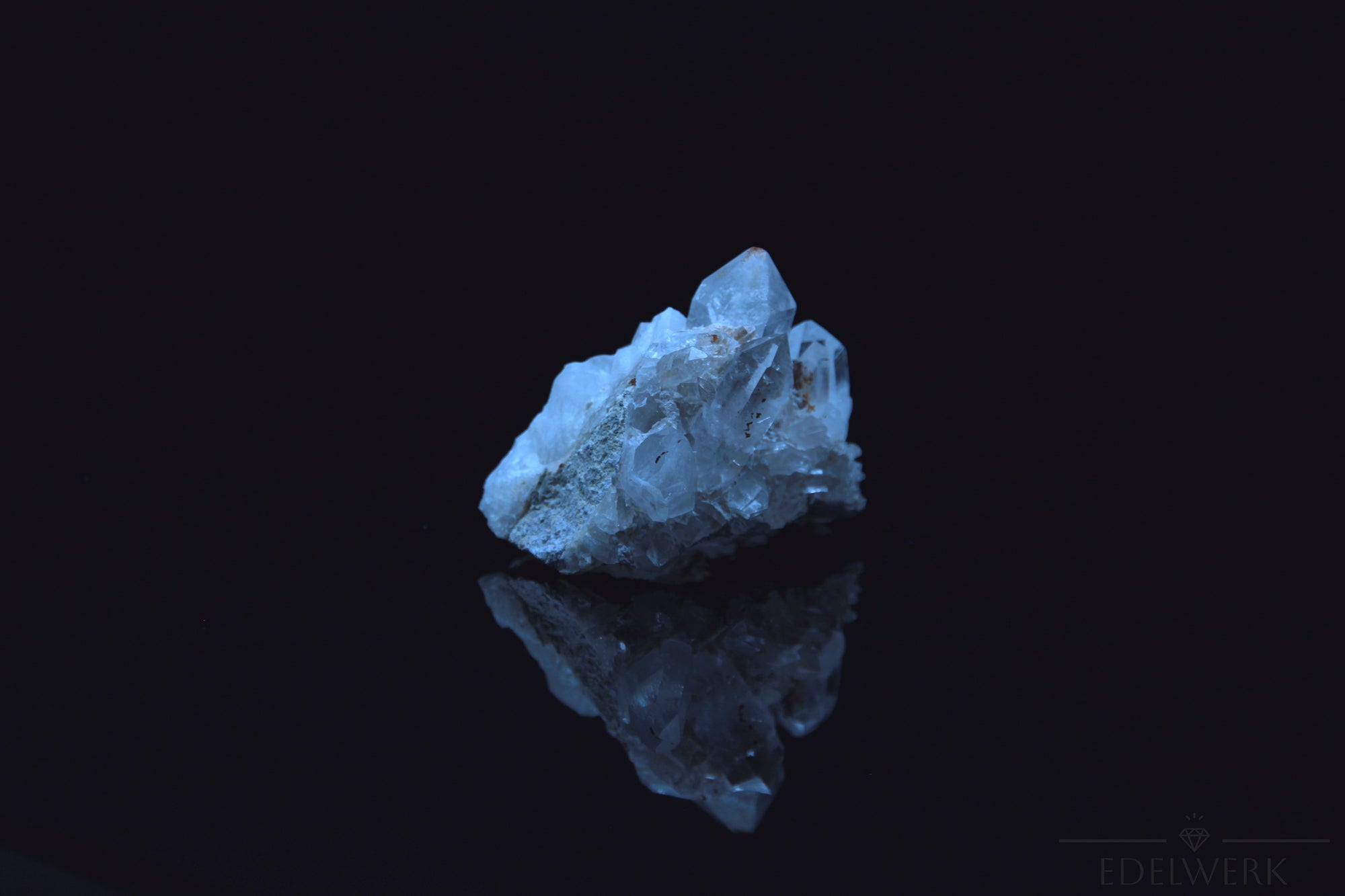 Hochwertiger Bergkristall, Heilstein für energetische Harmonie, klare Struktur.