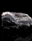Hochwertiger Amethyst Kristall, Heilstein für spirituelle Kraft, violette glänzende Struktur.