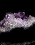 Hochwertiger Amethyst Kristall, Heilstein für innere Balance, violette Kristallform.