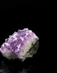 Hochwertiger Amethyst Kristall, fördert intuitive Klarheit, violette natürliche Form.