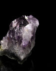 Amethyst Kristall für Klarheit, Heilstein für energetische Ruhe, violette Form.