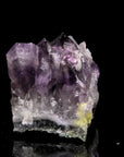 Hochwertiger Amethyst Kristall, Heilstein für innere Balance, violette Kristallform.