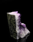 Strahlende Amethyst Druse, Heilstein für spirituelle Harmonie, violette Drusenstruktur.