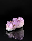 Hochwertiger Amethyst Kristall, fördert energetische Harmonie, violette natürliche Form.