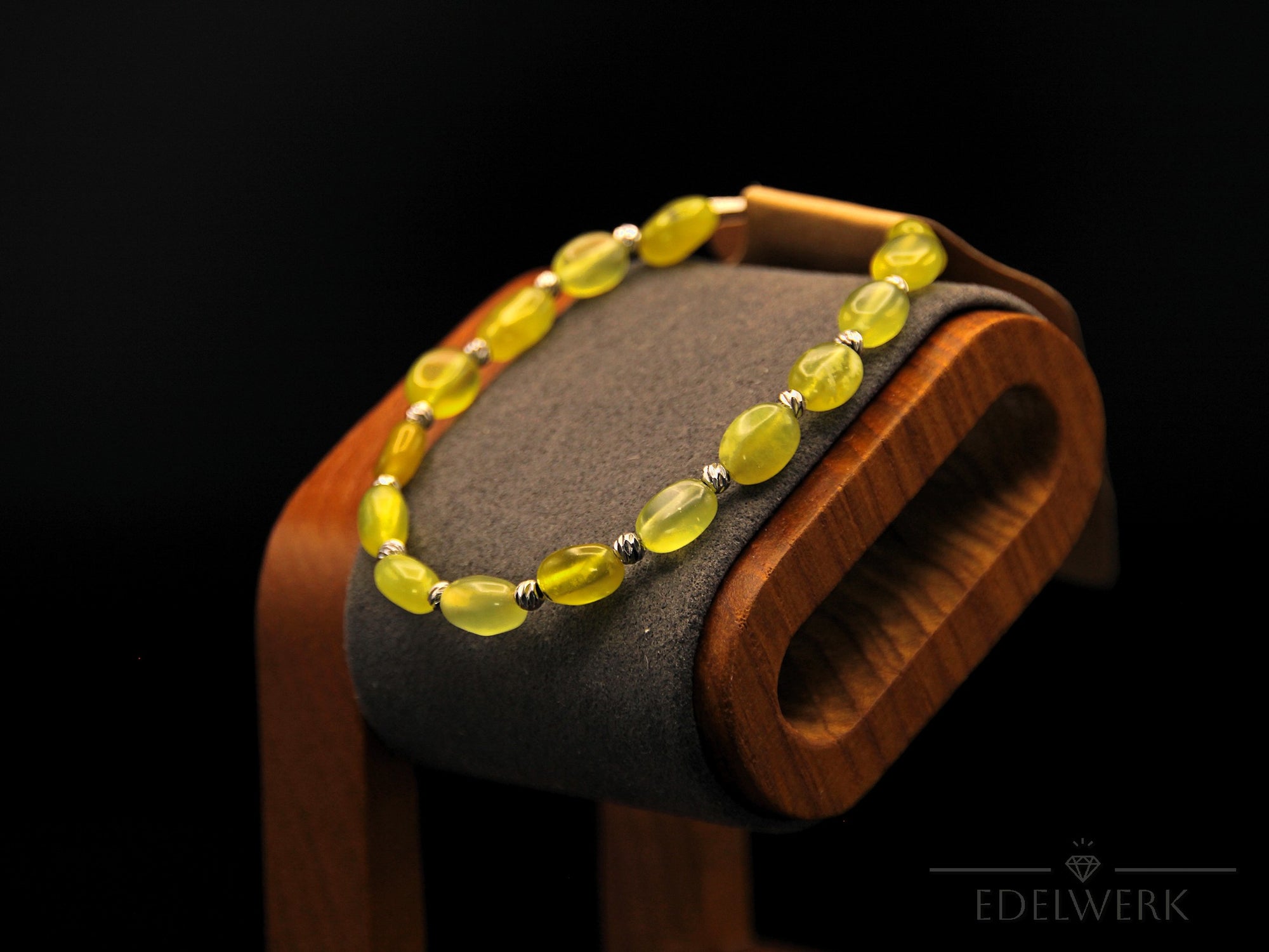 Jade Armband – Nr. 2 – Amorph – Trend-Accessoire mit natürlicher Note
