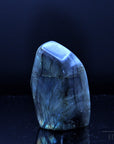 Klarer Labradorite, fördert energetische Harmonie, durchsichtige bunte Oberfläche.