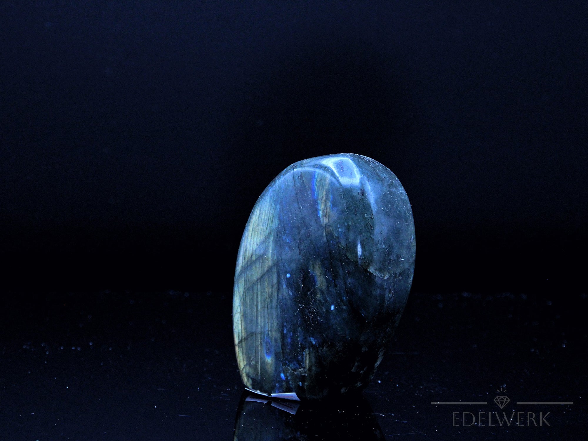 Labradorite Heilstein