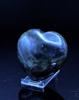 Natürlicher Labradorite, fördert spirituelle Ruhe, ungeschliffene bunte Struktur.