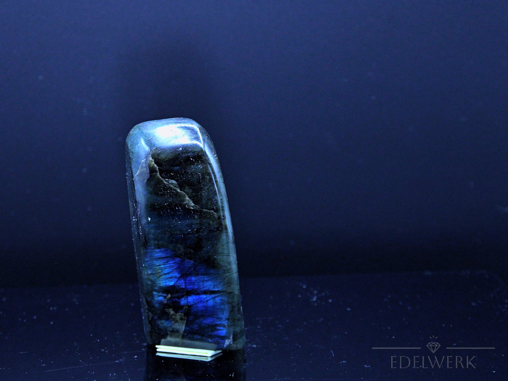 Labradorite Heilstein