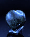 Strahlender Labradorite, fördert spirituelle Meditation, bunte Kristallstruktur.