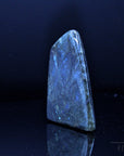 Strahlender Labradorite, Heilstein für innere Balance, bunte Oberfläche.