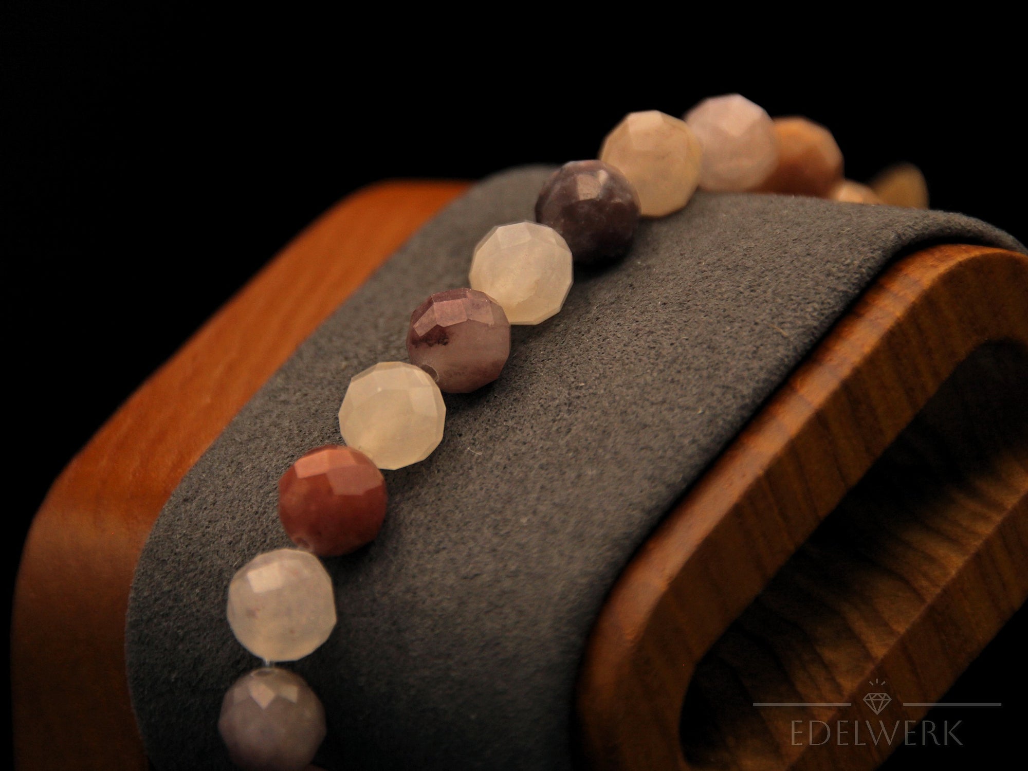 Lepidolith Armband – 8 mm Perlen – Elegantes Accessoire