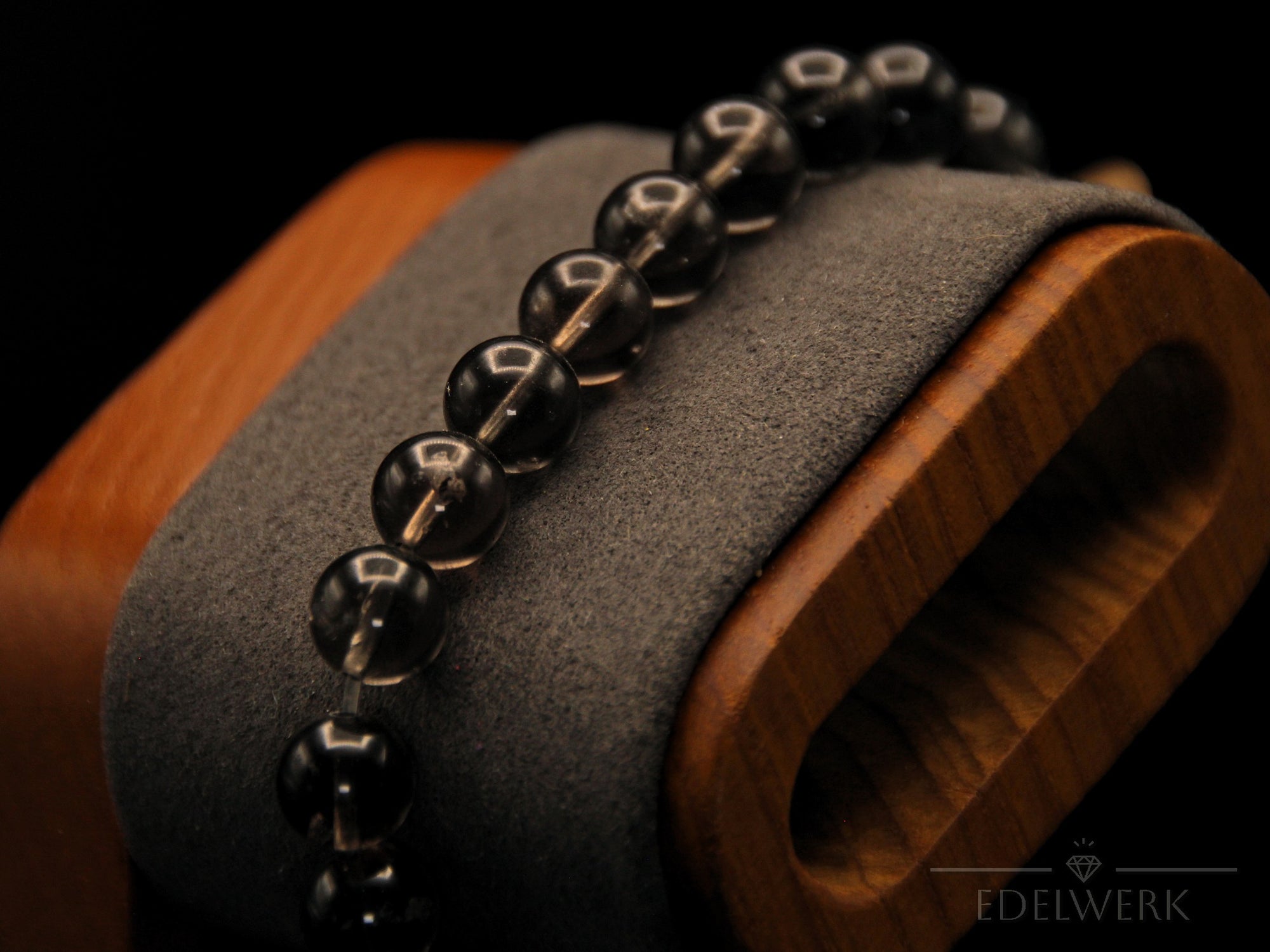 Meteorit Armband – 8 mm Perlen – Meditationsperlen aus Kristall