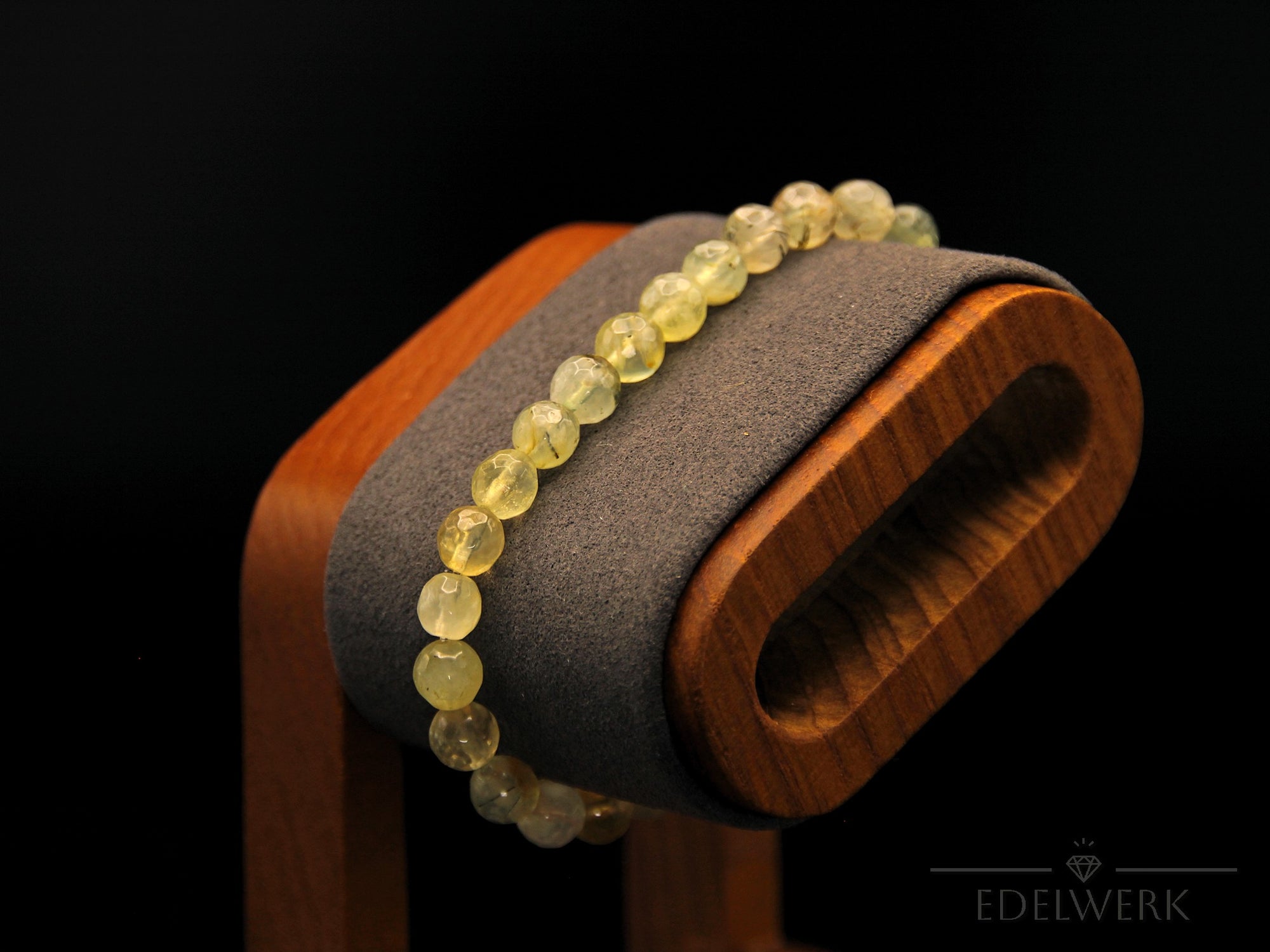 Prehnit Armband – 6 mm Facettiert – Elegantes Accessoire