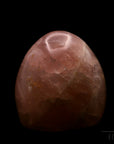 Strahlender Rosenquarz, fördert energetische Harmonie, rosa Kristallstruktur.