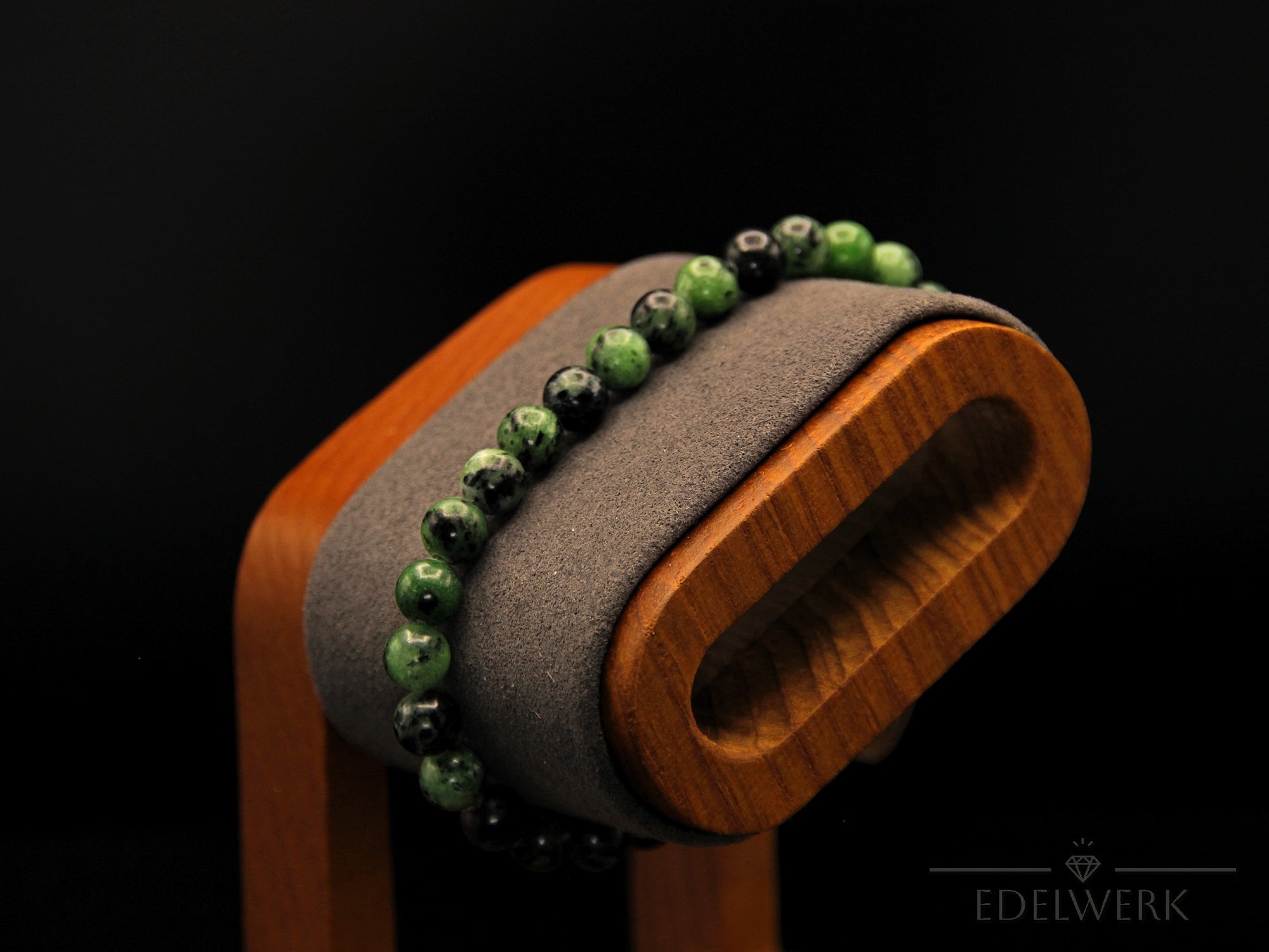 Rubi-Zoisit Armband – 6 mm Perlen – Spirituelle Erdung-Perlen