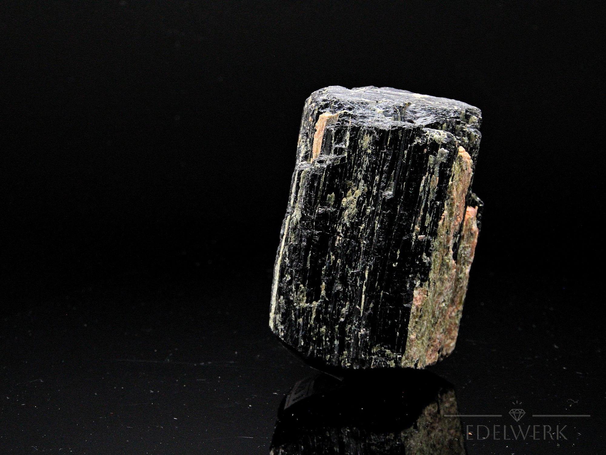 Schwarzer Turmalin – Unikat Nr. 2 – ca. 9.5cm – 930 g – Harmonische Raumwirkung (überliefert)