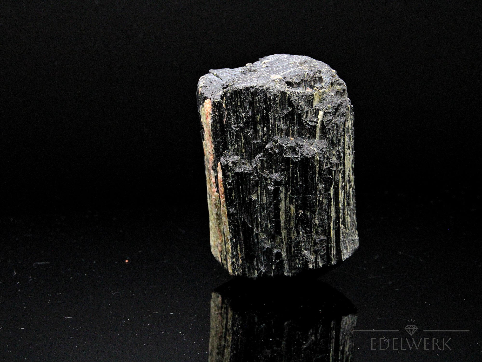 Schwarzer Turmalin – Unikat Nr. 2 – ca. 9.5cm – 930 g – Harmonische Raumwirkung (überliefert)