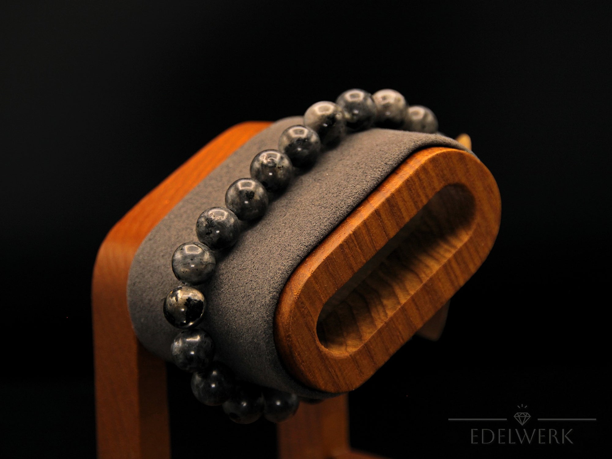 Spektrolith Armband – 8 mm Perlen – Zeitloses Schmuckstück