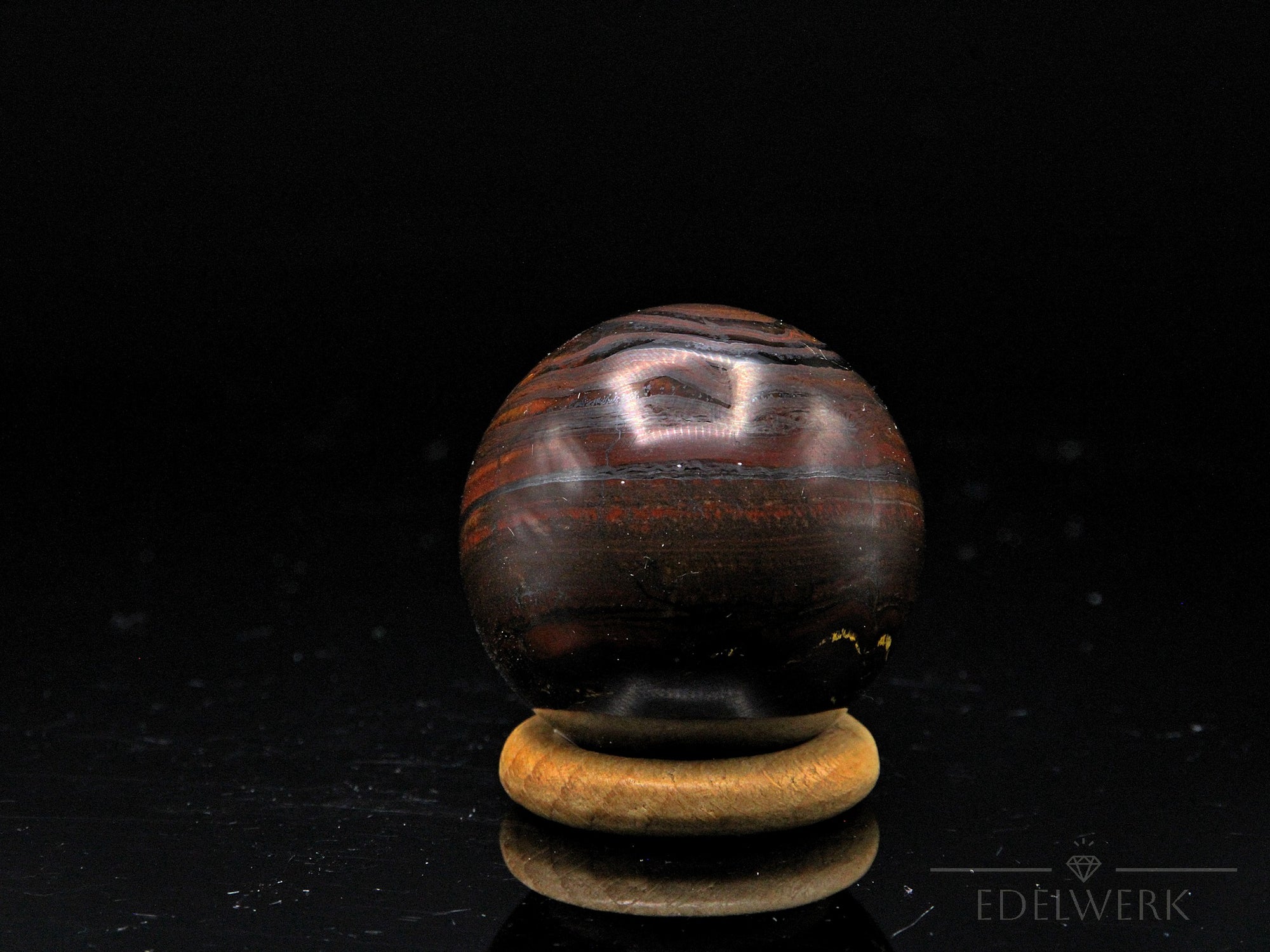 Tigeraugen Kugel Planet, fördert spirituelle Harmonie, gold-braune glänzende Kugel.