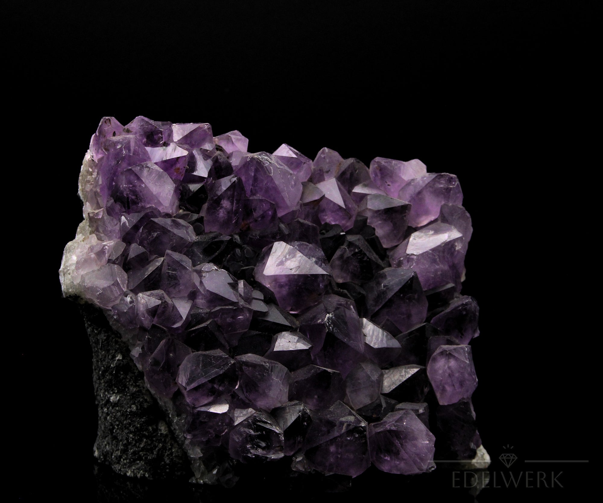 Amethyst Kristall Violett