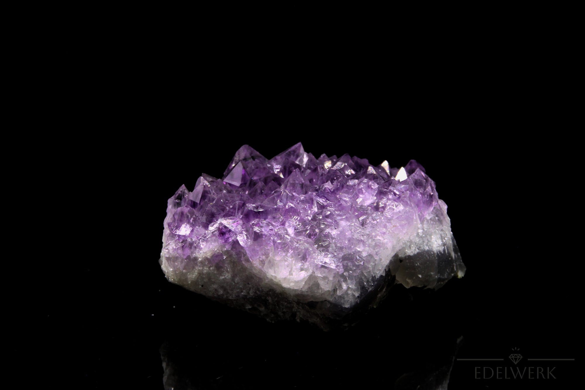 Amethyst Kristall Violett