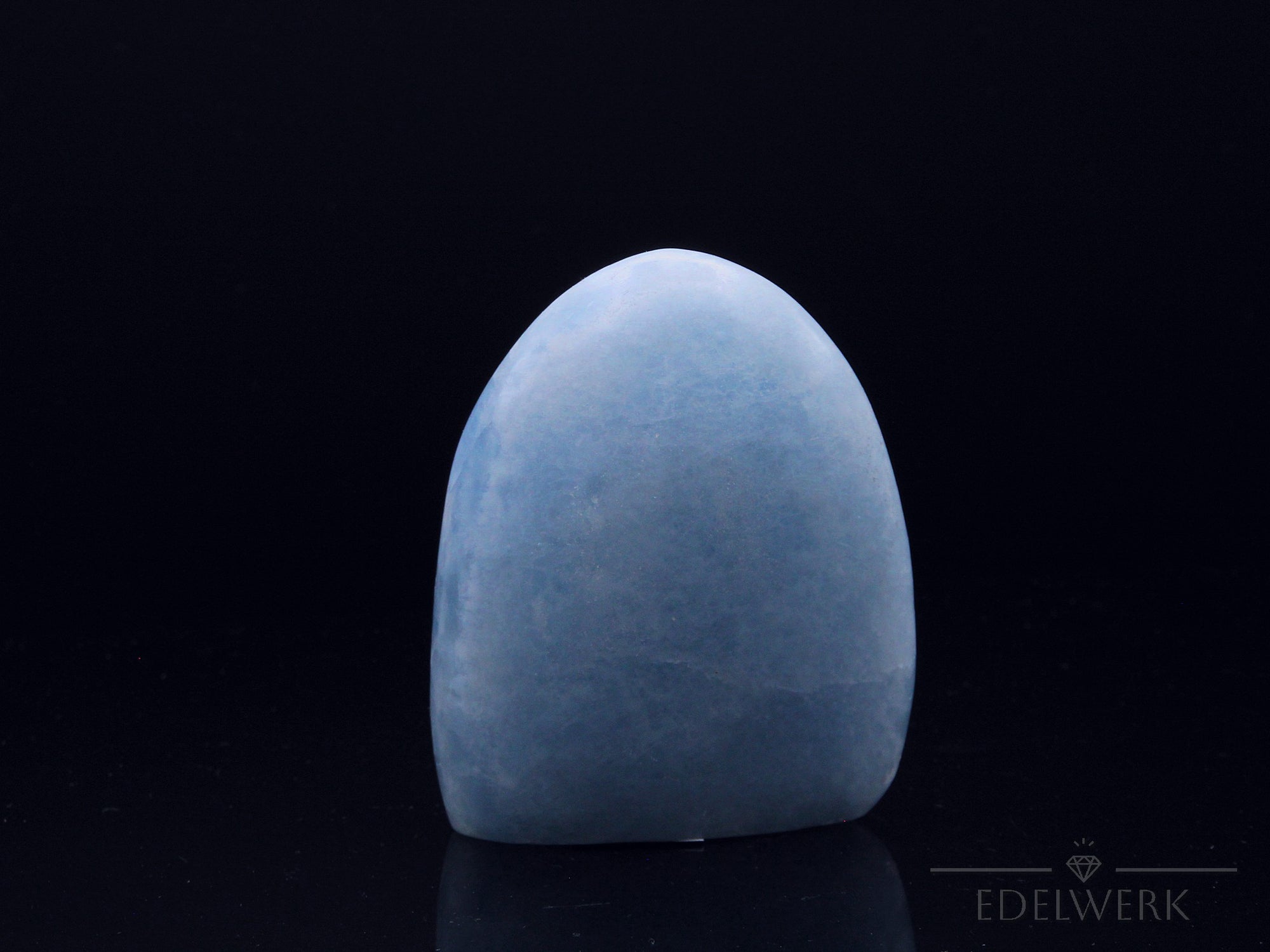 Natürlicher Blauer Calcit, Heilstein für spirituelle Klarheit, blaue Form.