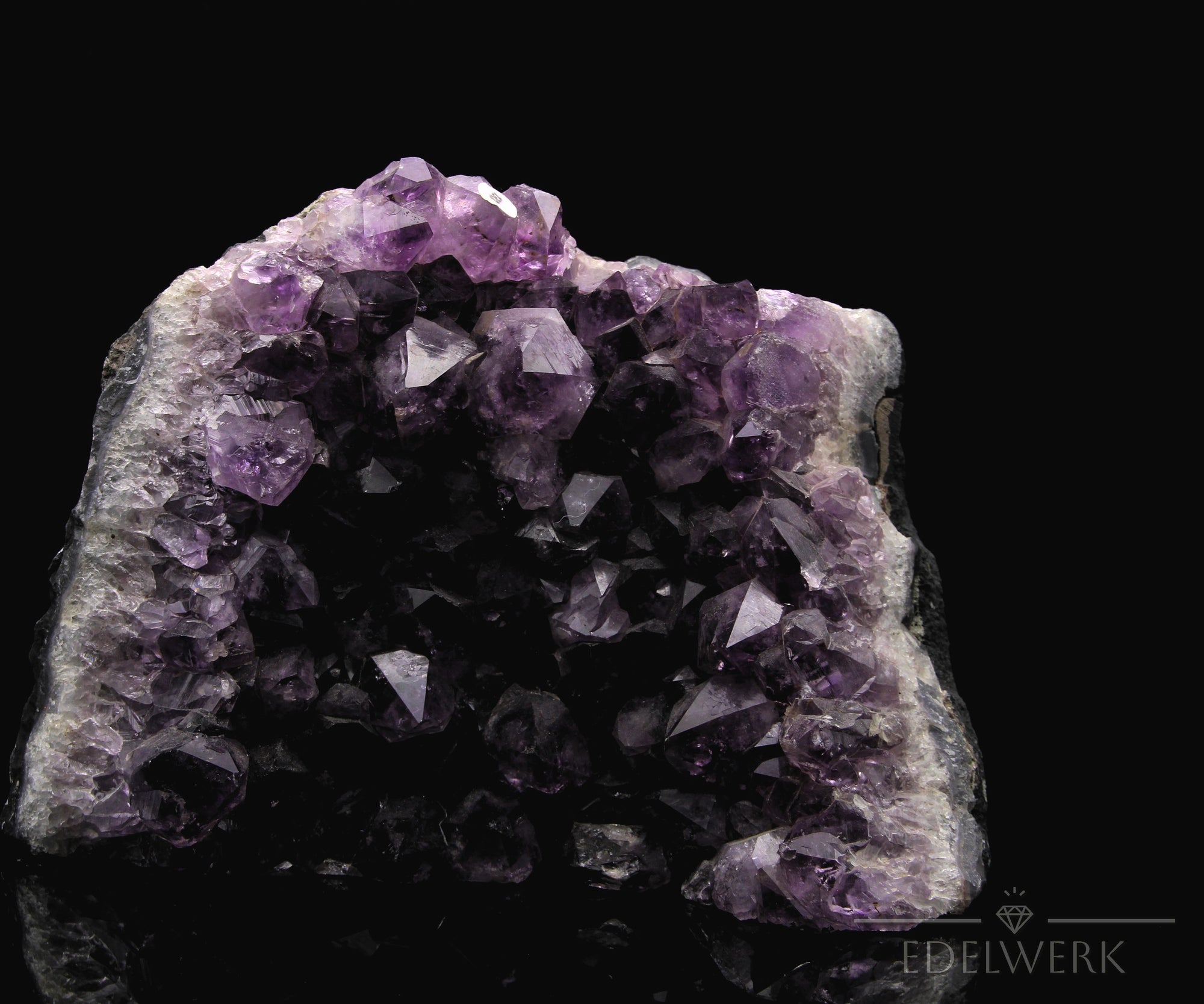 Amethyst Kristall Tiefviolett