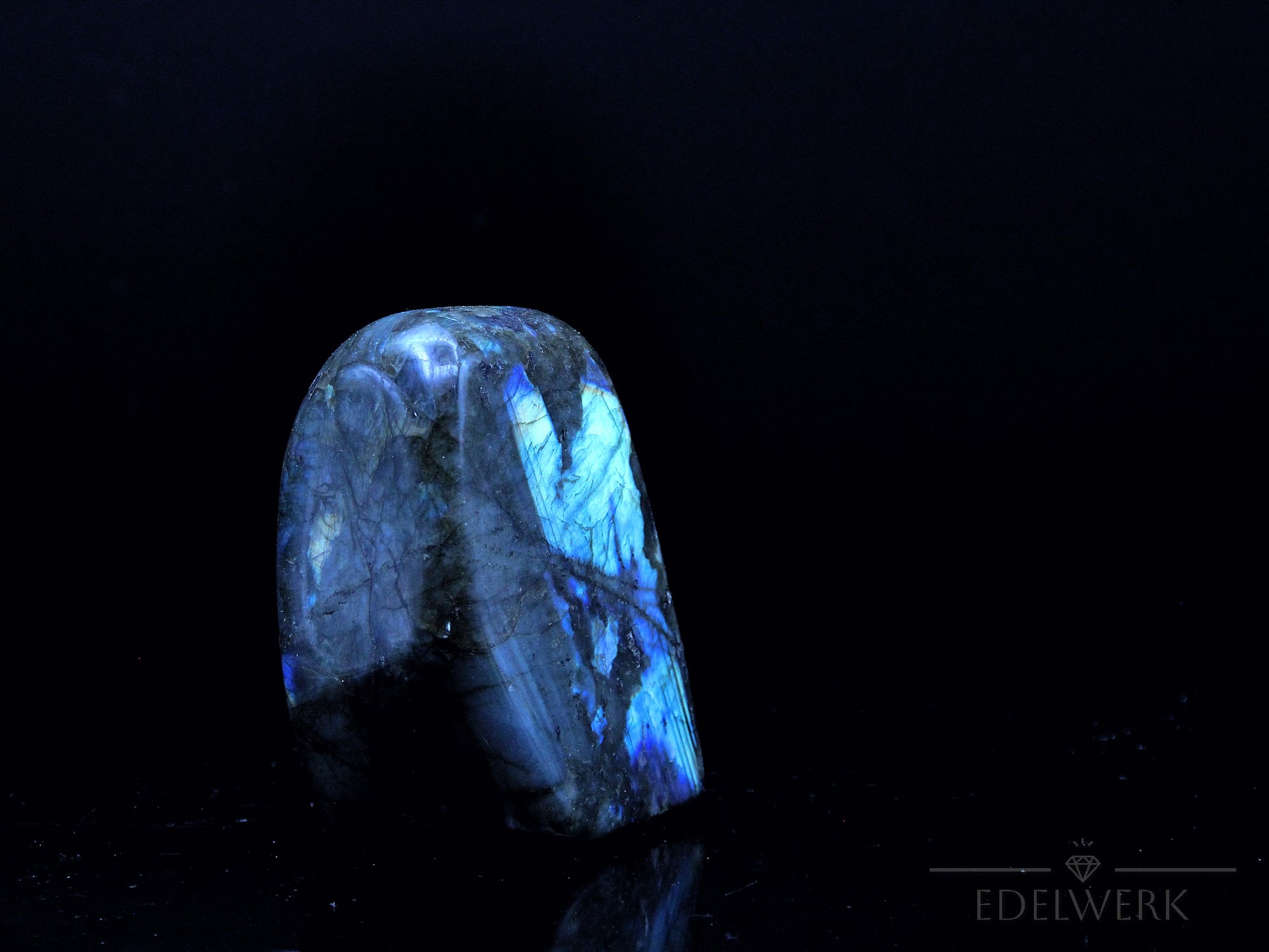 Labradorite Heilstein
