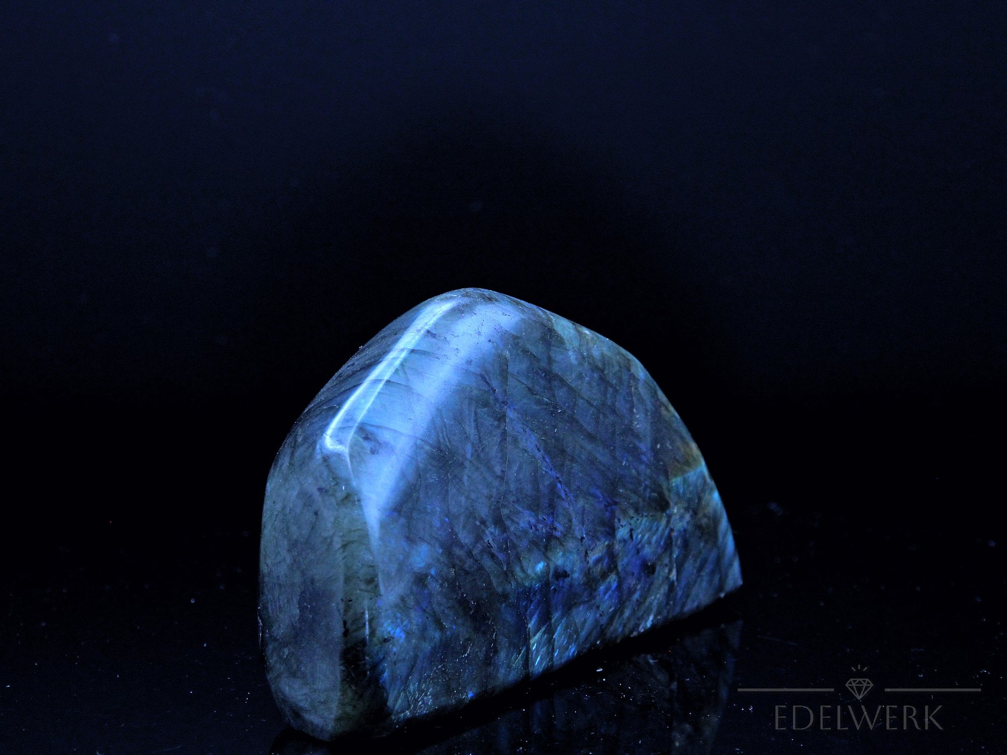 Labradorite Heilstein