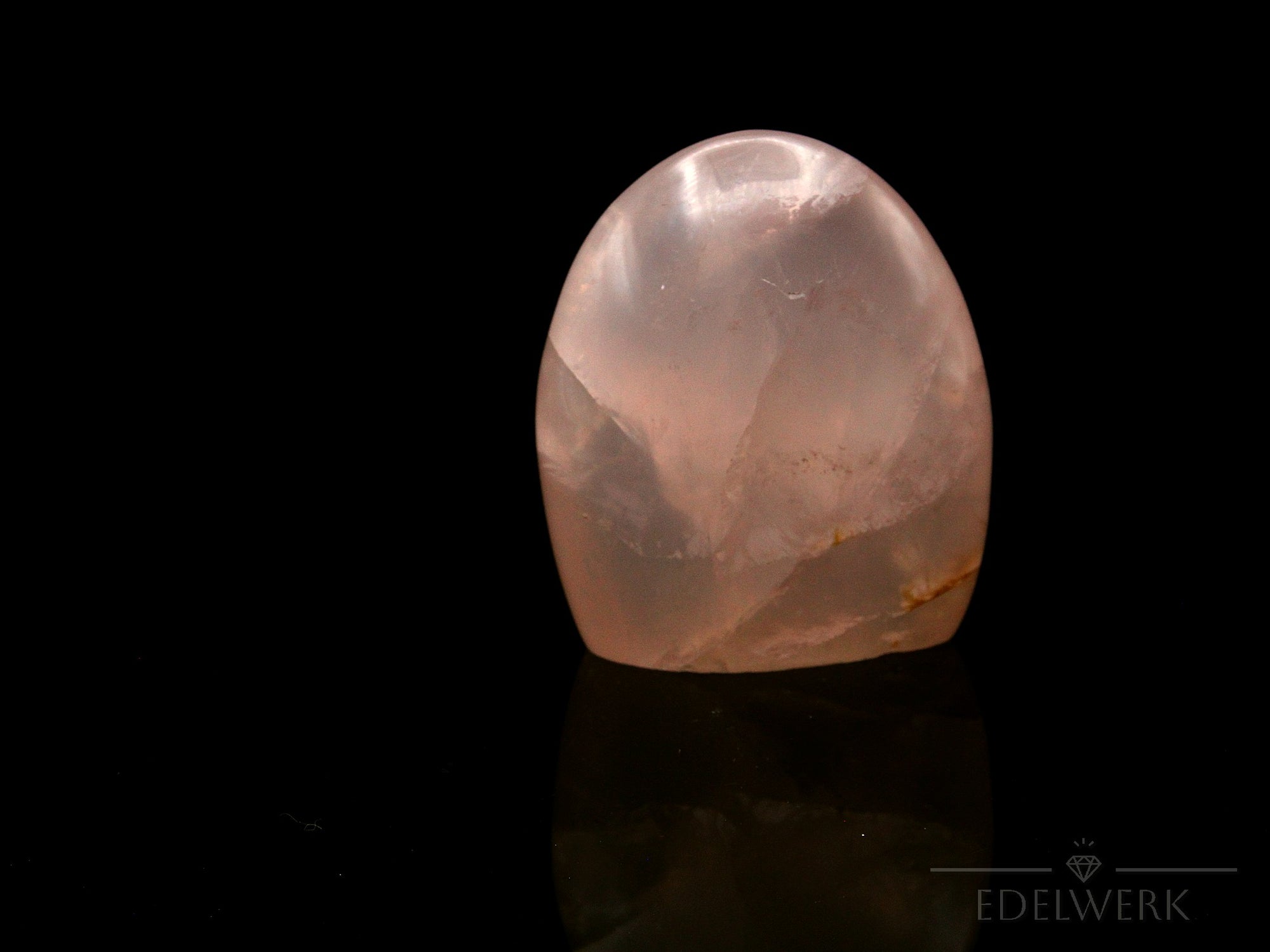Strahlender Rosenquarz, fördert meditative Harmonie, rosa natürliche Struktur.